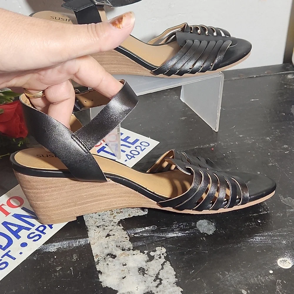 SUSINA Black Woven Strap Sandal Wedge 7M